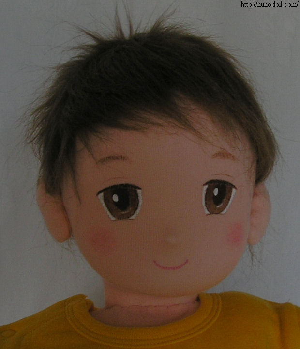 赤ちゃん人形　顔のアップ